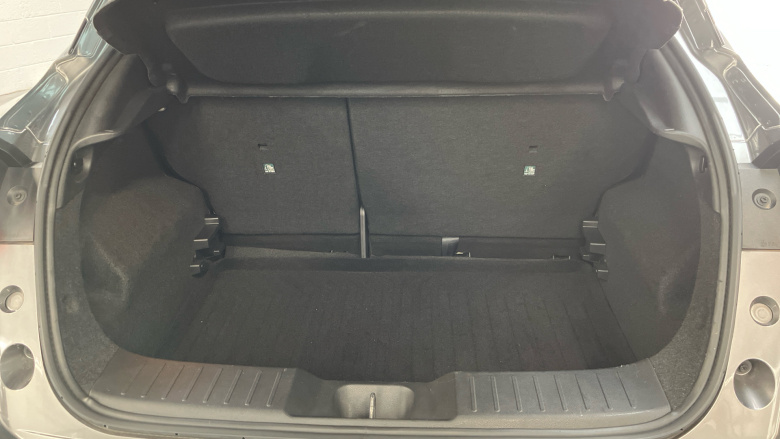 Nissan Juke 1.0 DiG-T 114 N-Connecta 5dr DCT Petrol Hatchback